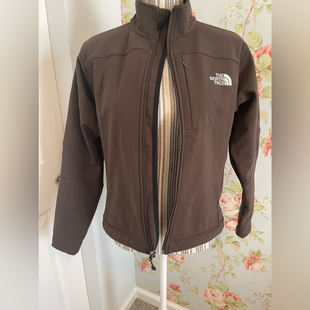 Like new womens Northface Apex Bionic jacket